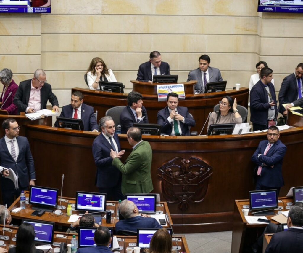 Senado aprueba licencia remunerada para asistir a eventos escolares en Uruguay