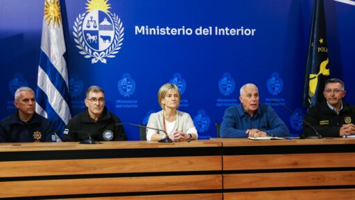 Subsecretaria interior se disculpó tras vincular suicidios policiales a frase de Larrañaga