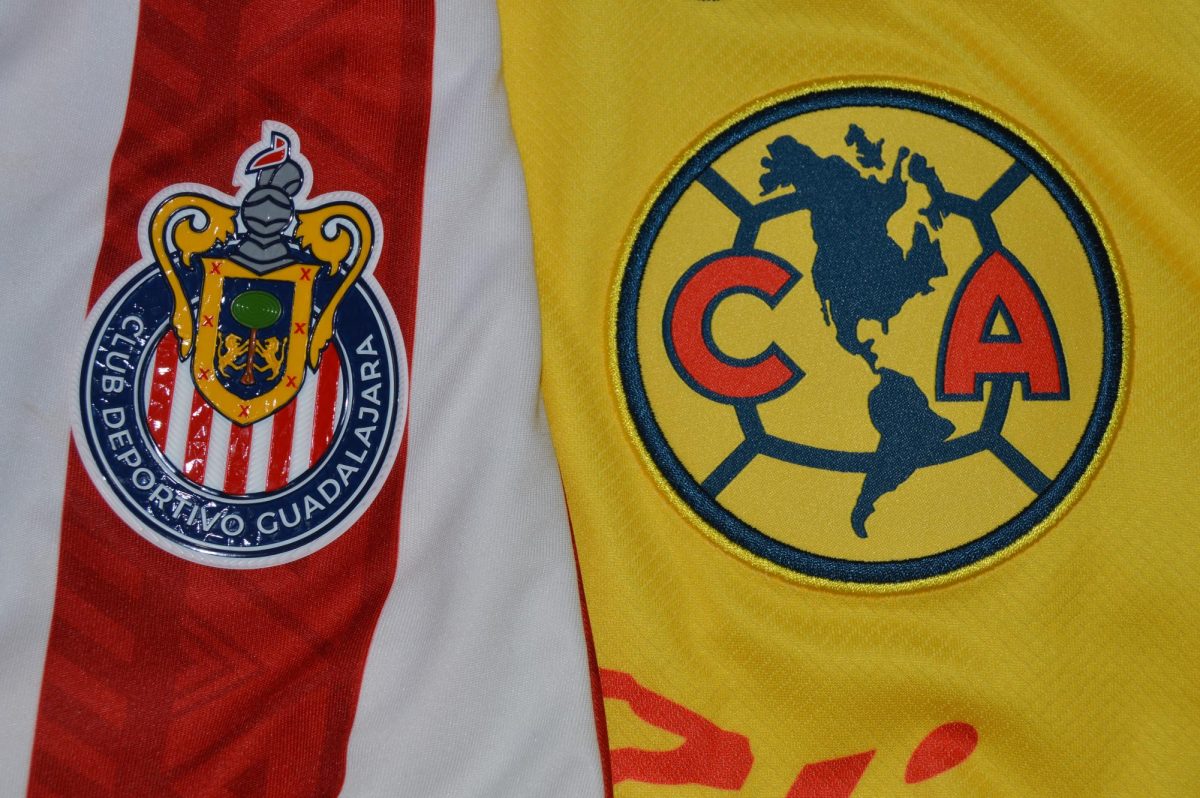 El Superclasico del futbol mexicano: America contra Chivas