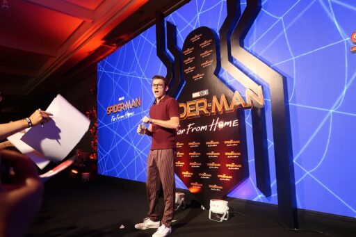 Tom Holland en alfombra roja