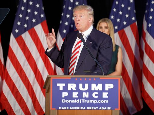 Trump humilla a otros países y los manda a que “vayan a tomar su propio petróleo” al estrecho de Ormuz