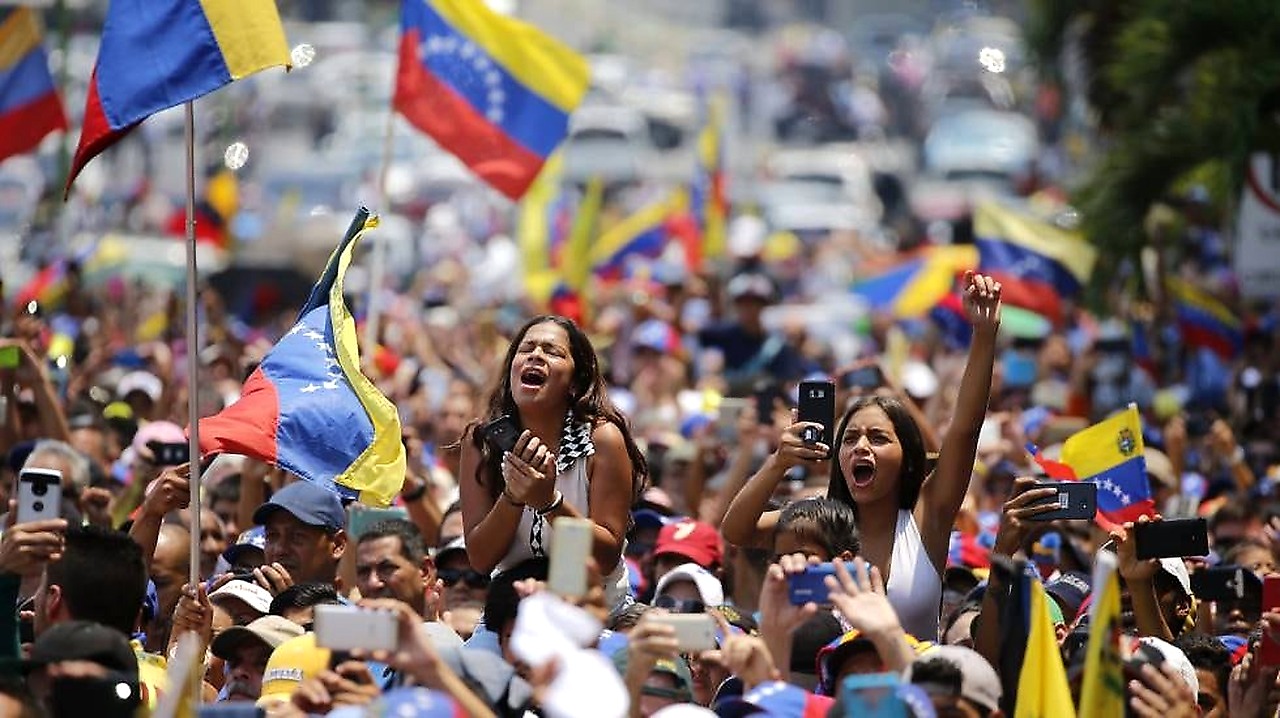 Veto a El Nacional se mantiene pese a acuerdos de la mesa - Contexto