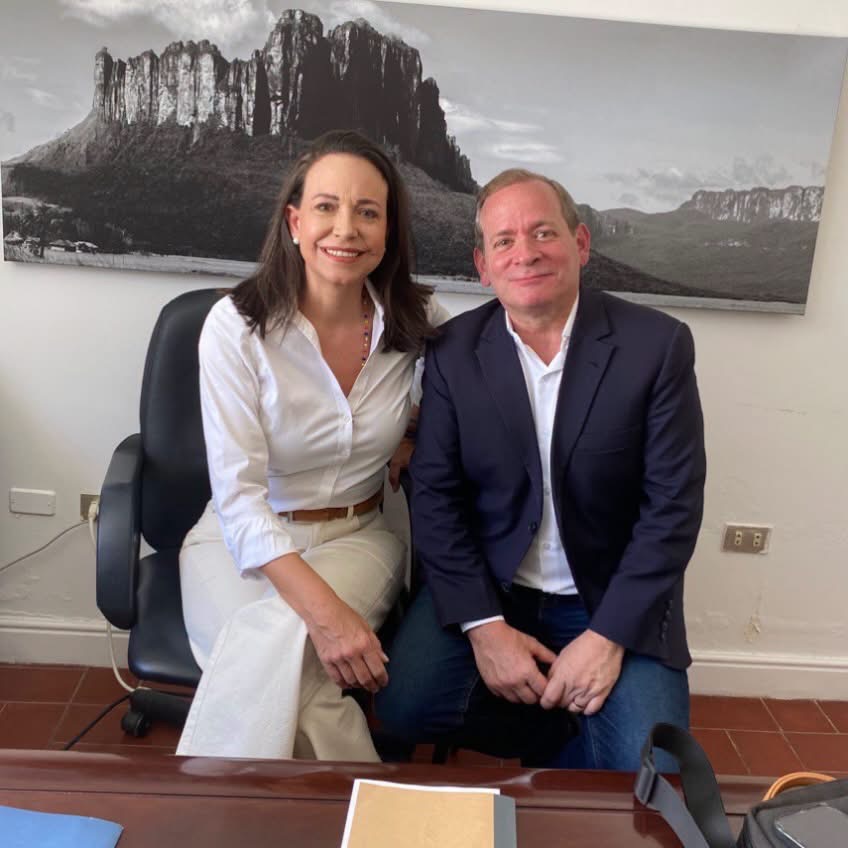 Juan Pablo Guanipa recibe a María Corina: «Bienvenida a casa»