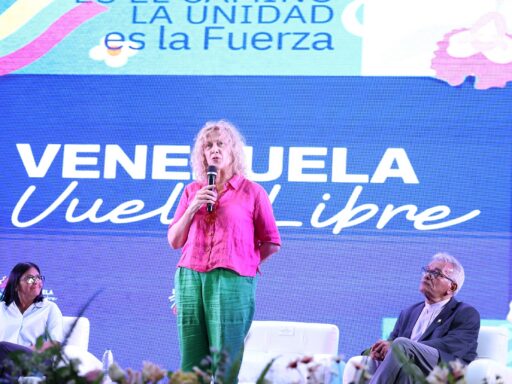 Imagen ilustrativa de Ana María San Juan destaca que el país tiene derecho a alcanzar la paz ...