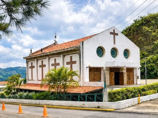 Imagen ilustrativa de Vida Comunitaria en El Junquito: Parroquia, Símbolos y Proyectos - El ...