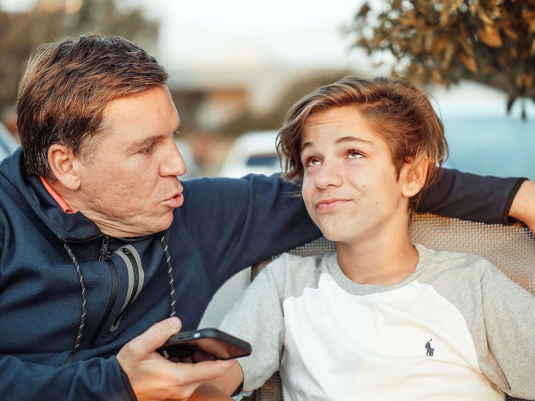 El liderazgo siervo: la luz que guía la familia - Reflexión