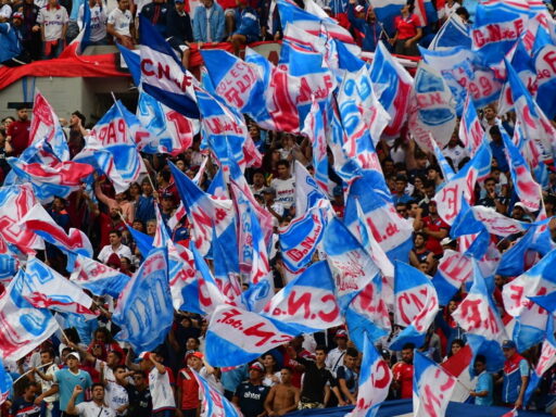 Imagen ilustrativa de Día del hincha: Nacional homenajeó Prudencio Reyes y la palabra "hincha ...