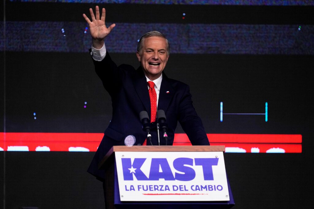 Imagen ilustrativa de José Antonio Kast, el ultra que se perfila como favorito para la ...