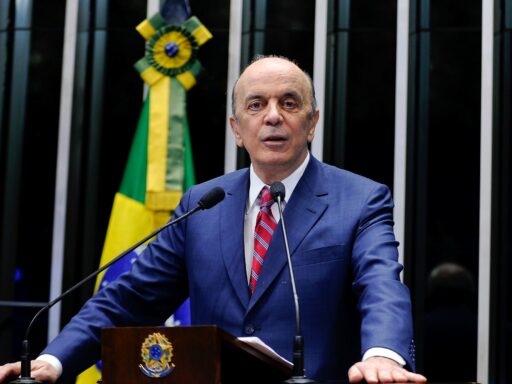 Imagen ilustrativa de José Serra é internado com covid-19 em São Paulo