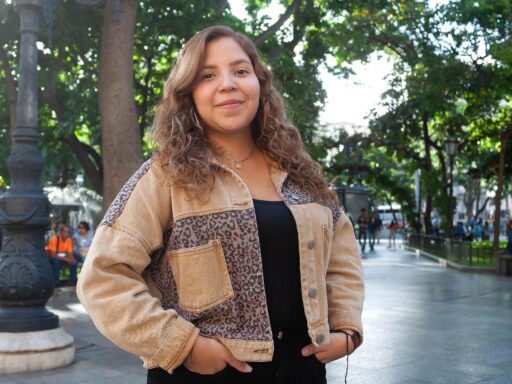 Imagen ilustrativa de Mujeres en democracia: La lucha de 4 activistas por la participación en ...