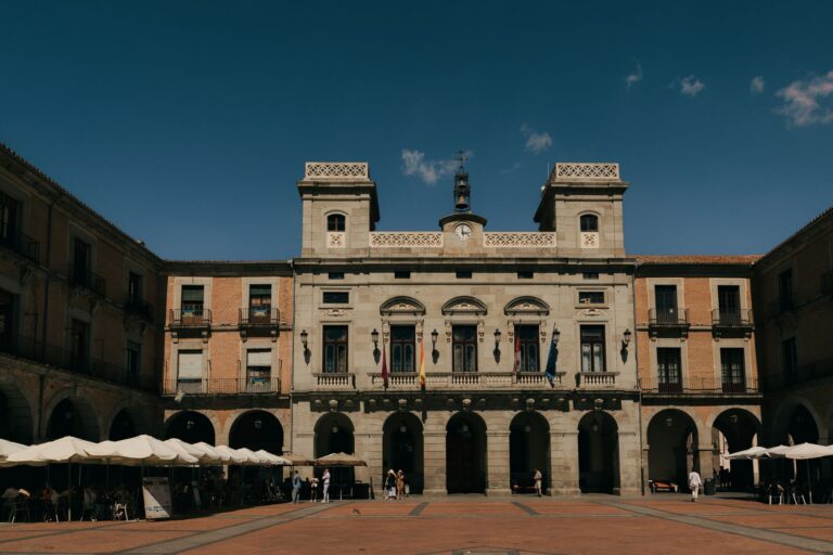 El Liderazgo Siervo: La Mayor Lección de Jesús y Maxwell
