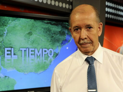 Imagen ilustrativa de Núbel Cisneros, el último de los meteorólogos de TV, desvinculado de ...