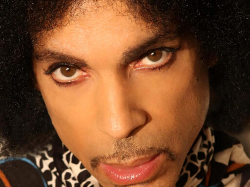 Imagen ilustrativa de Download Prince, the legendary artist and innovator | Wallpapers.com