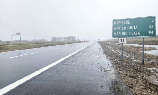 Imagen ilustrativa de Kicillof inauguró un nuevo tramo de la Autovía en la Ruta 11 y todo el ...